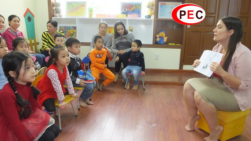Các em học sinh tham gia học thử tại PEC Đà Nẵng